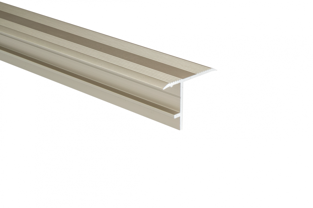 PVC traprenovatie - Aluminium neuslijst profiel 100-120 (2)